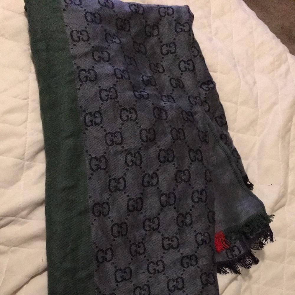 Gucci Scarf - Picture 2 of 3